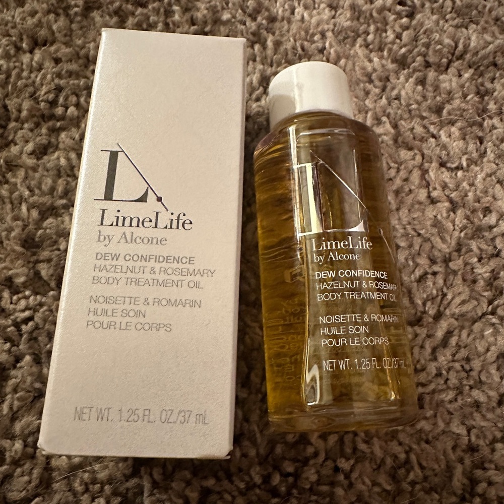 Dew Confidence · HAZELNUT & ROSEMARY · Body Treatment Oil